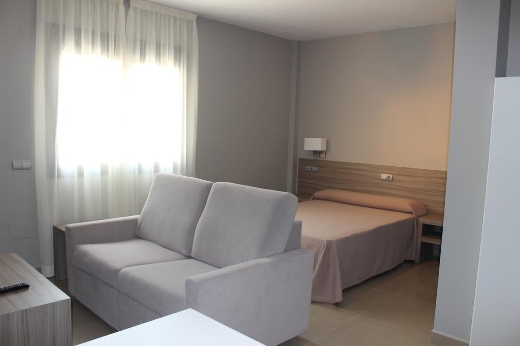 Hotel Miguel Sanchez Alhaurín de la Torre Zimmer foto