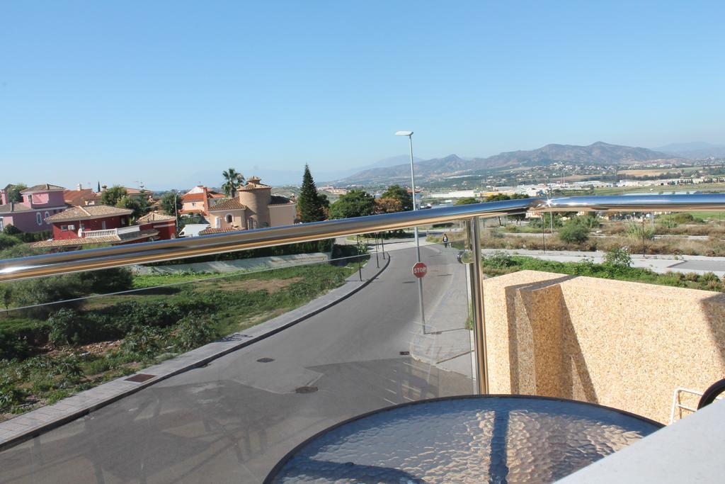 Hotel Miguel Sanchez Alhaurín de la Torre Exterior foto